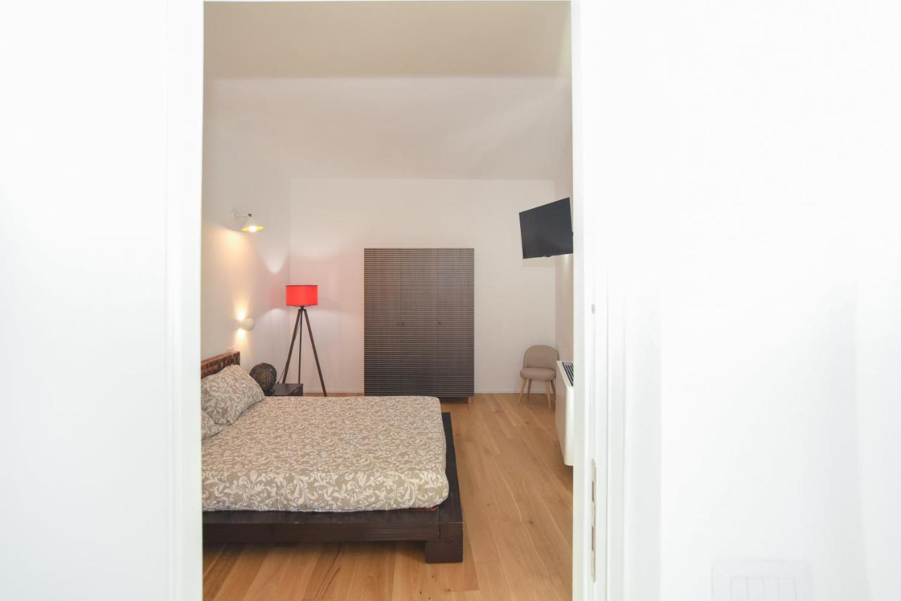 Tatta & Nanna Rooms โอเลียนา ภายนอก รูปภาพ